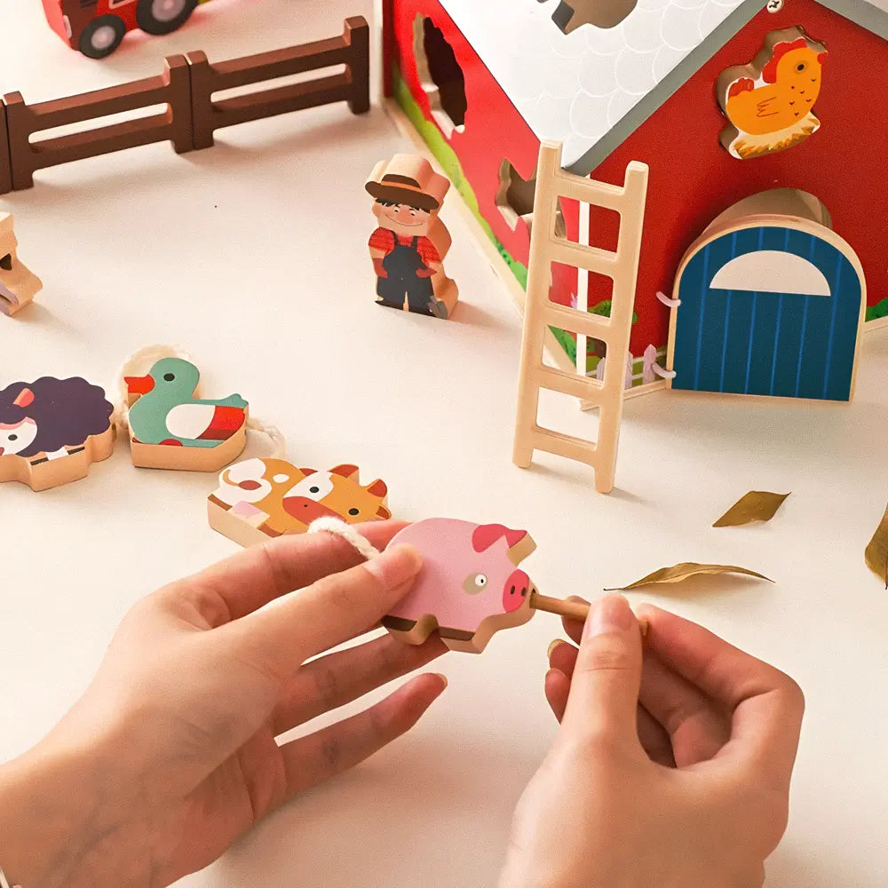 Pikka Toys Ahşap Çiftlik Evi